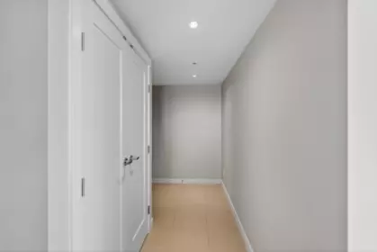 Entry Foyer Photo of 606 9373 Hemlock Drive, Richmond, BC