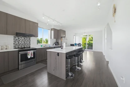 Kitchen Island Photo of 83 30930 Westridge Place, Abbotsford, BC