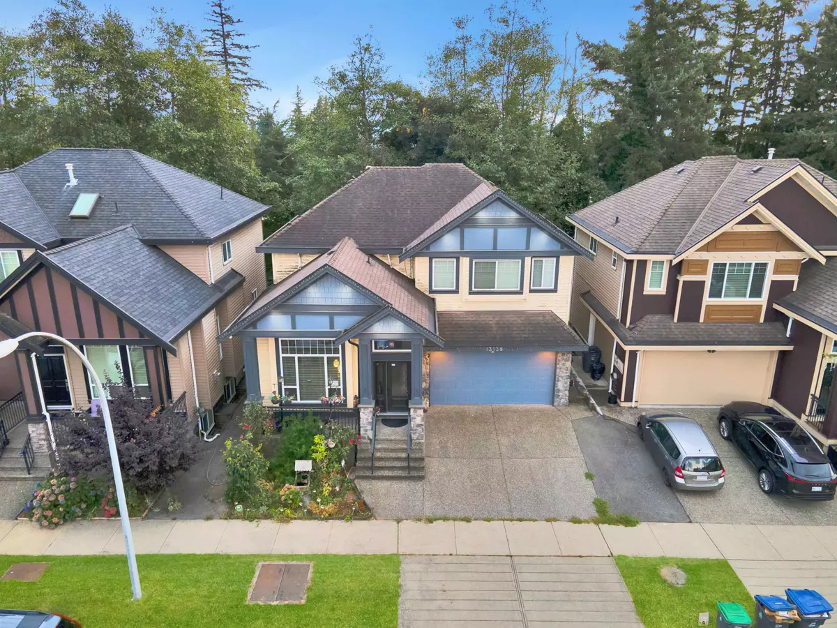 Family Room Photo of 13138 58a Avenue, Surrey, BC