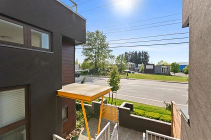 Backyard Photo of 6 32828 Landeau Place, Abbotsford, BC