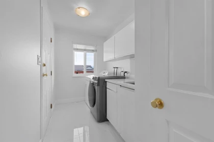 Hallway Photo of 3099 Curlew Drive, Abbotsford, BC