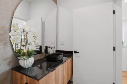 Office / Den Photo of 1 2438 E 20th Avenue, Vancouver, BC