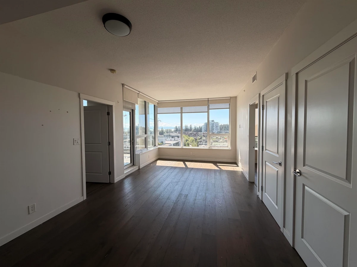 Living Room Photo of 1310 3487 Binning Road, Vancouver, BC