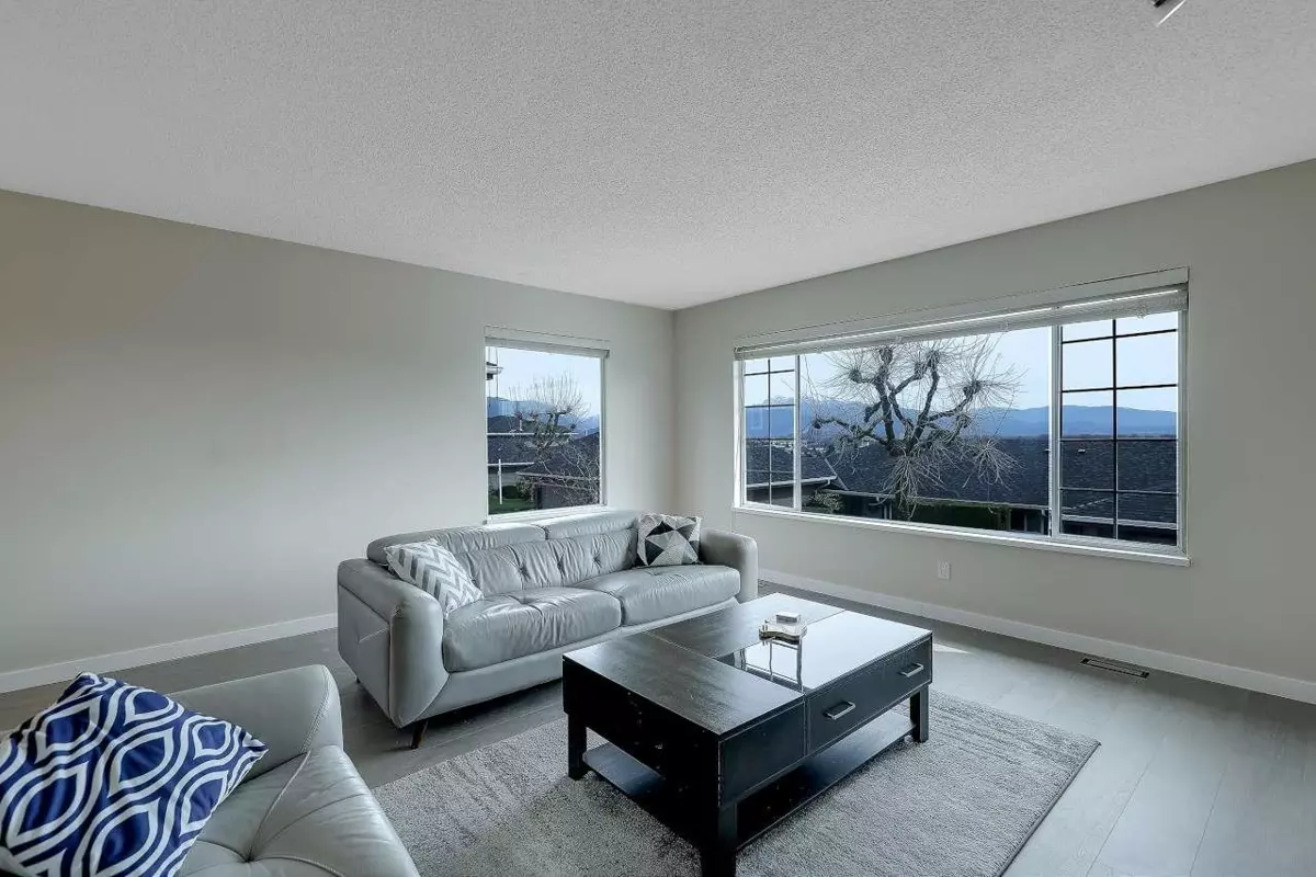 Dining Area Photo of 208 1140 Castle Crescent, Port Coquitlam, BC