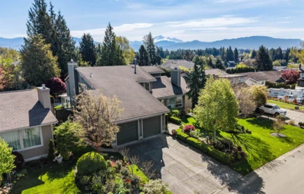 Fitness Center Photo Near 2482 Sunnyside View, Abbotsford, BC