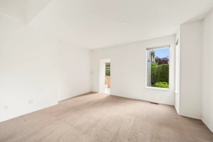 Walk-In Closet Photo of 6356 121 Street, Surrey, BC