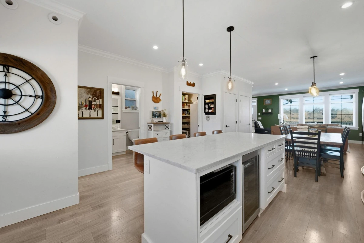 Dining Area Photo of 8689 Cedar Street, Mission, BC