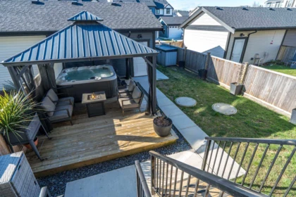 Hot Tub / Spa Photo of 8689 Cedar Street, Mission, BC