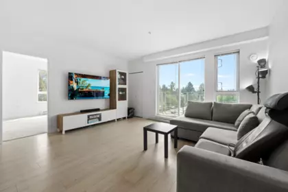 413 10581 140 Street, Surrey, BC, Surrey — Apartment/Condo for sale