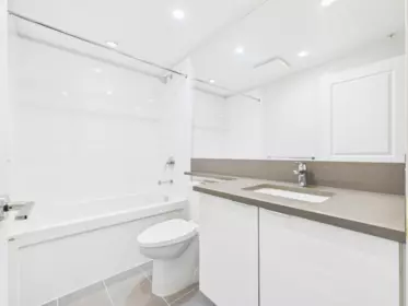 Primary Bathroom Photo of 3603 5883 Barker Avenue, Burnaby, BC