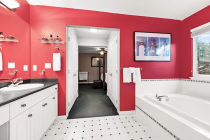 Hallway Photo of 36252 Atwood Crescent, Abbotsford, BC