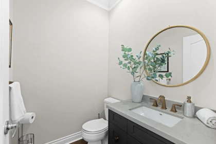 Entry Foyer Photo of 3733 Devonshire Drive, Surrey, BC