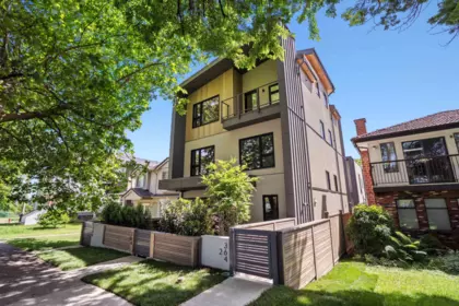 2 364 E 23rd Avenue, Vancouver, BC, Vancouver — Half Duplex for sale