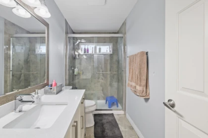Guest Bathroom Photo of 6960 143a Street, Surrey, BC