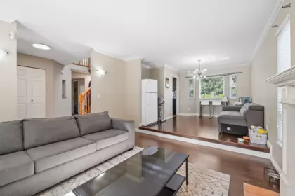 Kitchen Photo of 6960 143a Street, Surrey, BC