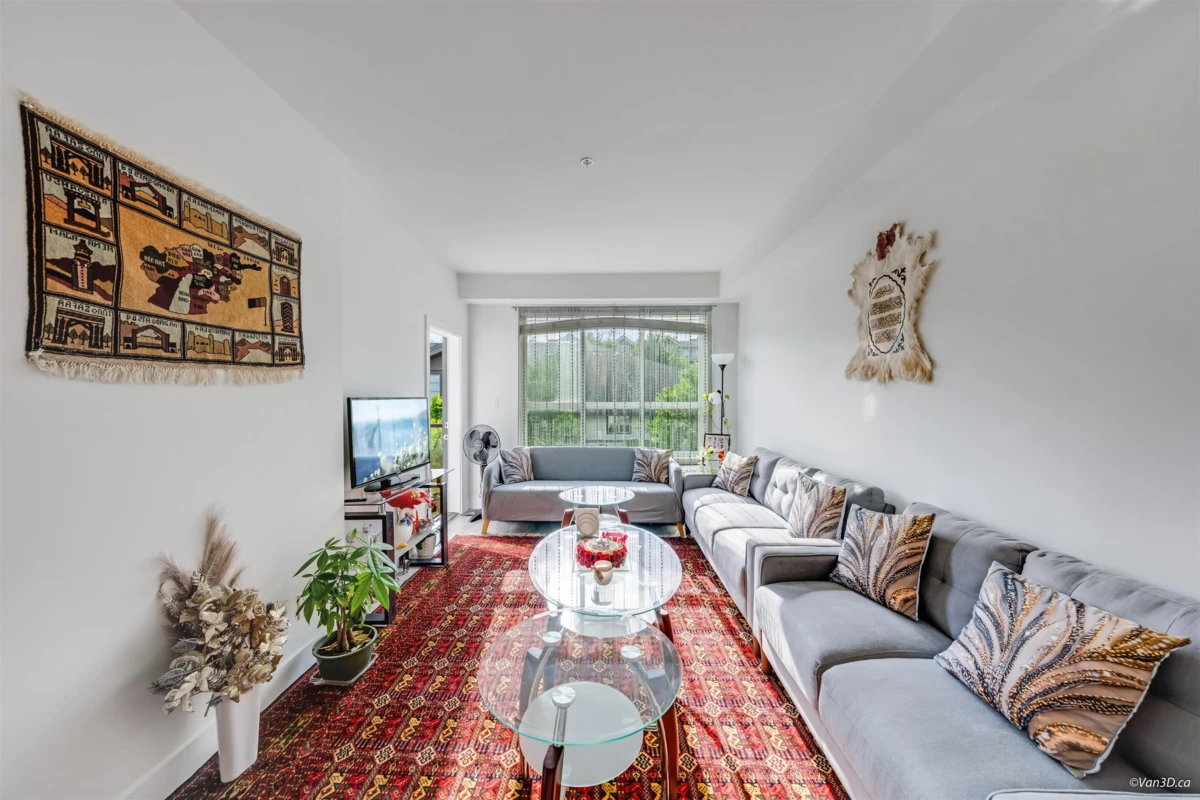Dining Area Photo of 202 6468 195a Street, Surrey, BC