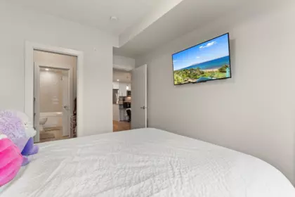 Hallway Photo of 301 2555 Ware Street, Abbotsford, BC