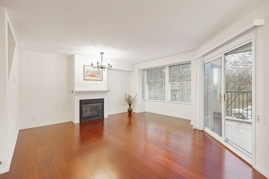 Dining Area Photo of 6 6262 Ash Street, Vancouver, BC