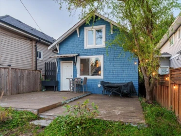 1016 Tenth Avenue, New Westminster, BC, New Westminster — Single Family Residence for sale