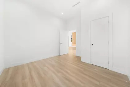 Hallway Photo of 1 3583 Haida Street, Vancouver, BC