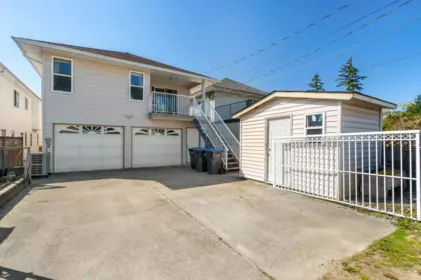 Garden / Landscaping Photo of 3156 Jervis Street, Port Coquitlam, BC