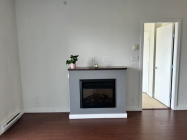 Primary Bedroom Photo of 1103 280 Ross Drive, New Westminster, BC