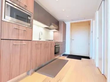 Kitchen Island Photo of 522 2220 Kingsway, Vancouver, BC