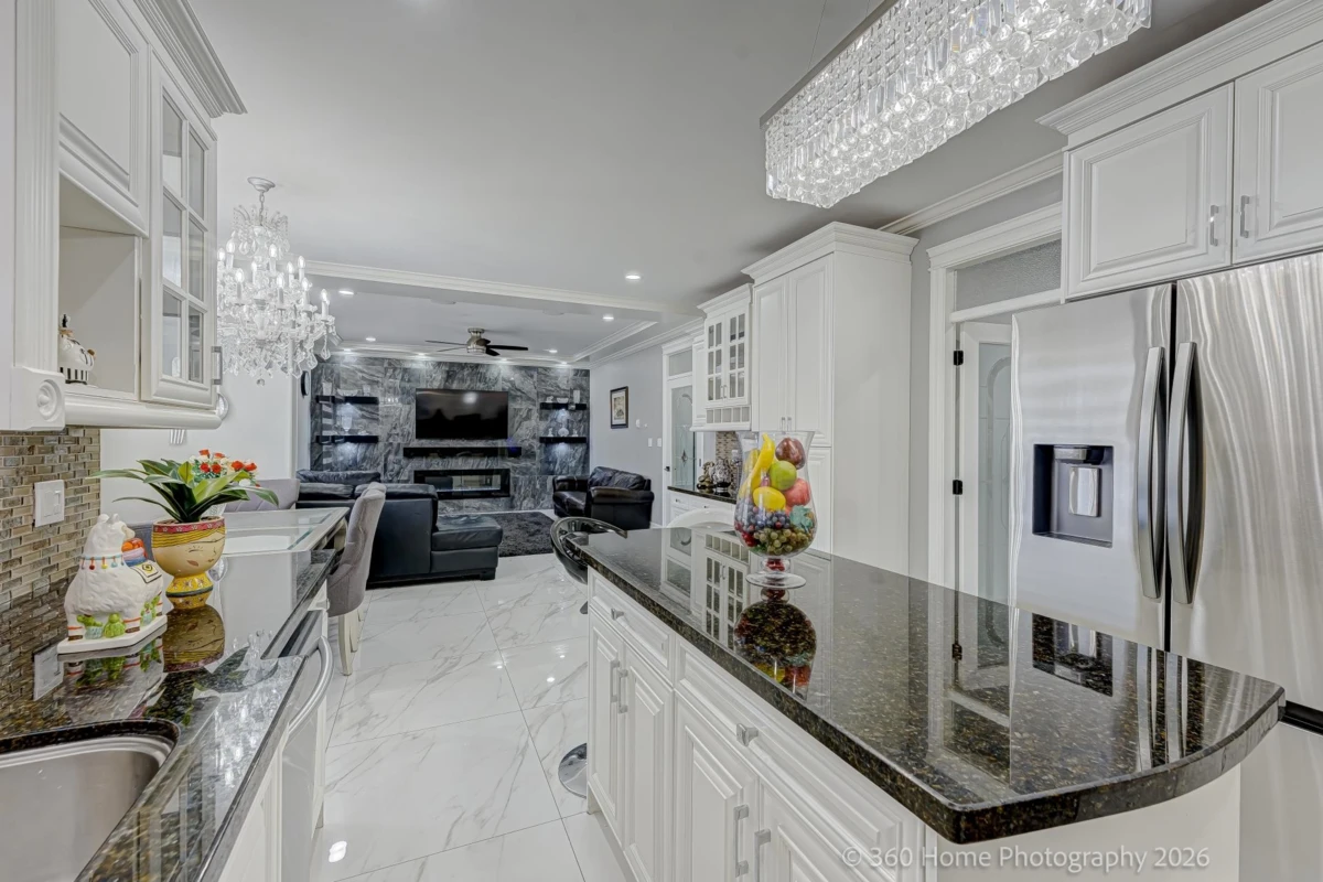 Family Room Photo of 6629 127a Street, Surrey, BC
