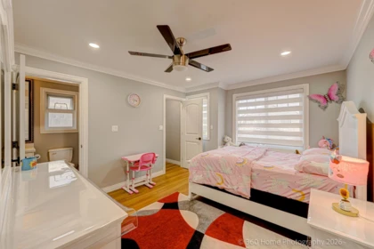Hallway Photo of 6629 127a Street, Surrey, BC