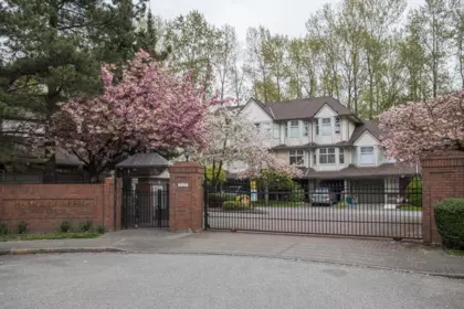126 8060 121a Street, Surrey, BC, Surrey — Townhouse for sale