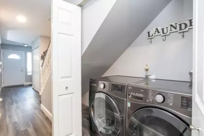 Laundry Room Photo of 126 8060 121a Street, Surrey, BC