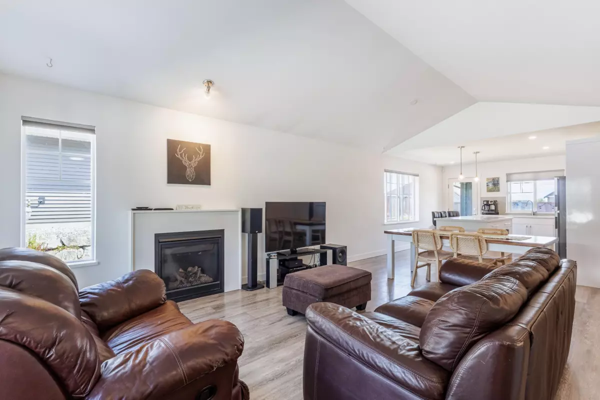 Dining Area Photo of 5664 Partridge Way, Sechelt, BC