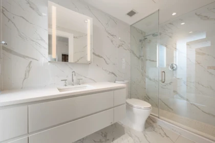 Hot Tub / Spa Photo of 301 2888 Arbutus Street, Vancouver, BC