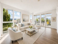 301 2888 Arbutus Street, Vancouver, BC
