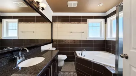 Basement Recreation Room Photo of 12579 66 Avenue, Surrey, BC