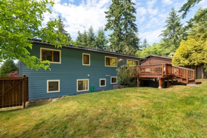 Office / Den Photo of 1569 Whitesails Drive, Bowen Island, BC