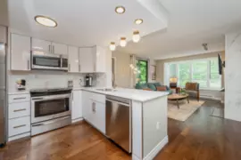 304 220 Newport Drive, Port Moody, BC
