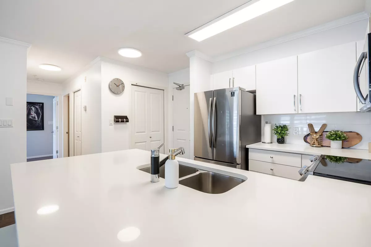 Dining Area Photo of 204 260 Newport Drive, Port Moody, BC