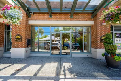 204 260 Newport Drive, Port Moody, BC, Port Moody — Apartment/Condo for sale