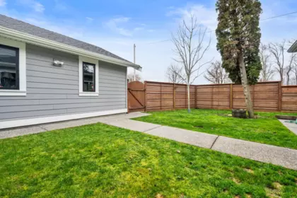 Hot Tub / Spa Photo of 1745 Enderby Avenue, Delta, BC
