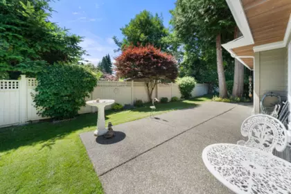 Garden / Landscaping Photo of 3 1881 144 Street, Surrey, BC