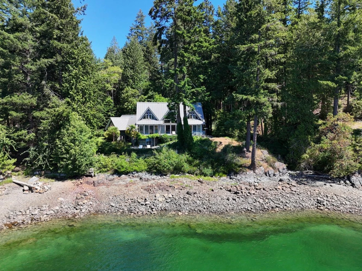 Family Room Photo of 4990 Francis Peninsula Road, Pender Harbour, BC