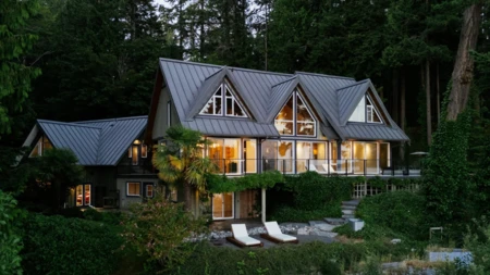 4990 Francis Peninsula Road, Pender Harbour, BC, Pender Harbour — Single Family Residence for sale