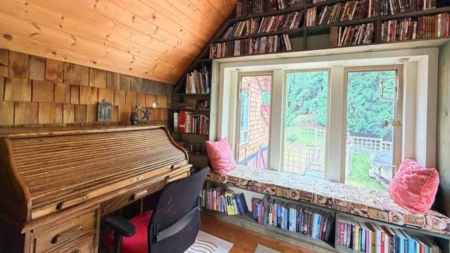 Mudroom Photo of 234 Mariners Way, Mayne Island, BC