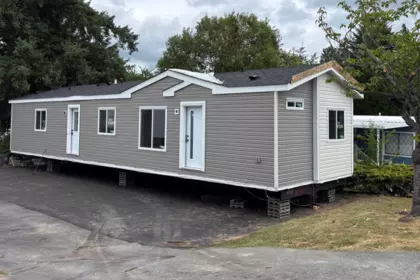 104 8220 King George Boulevard, Surrey, BC, Surrey — Manufactured Home for sale