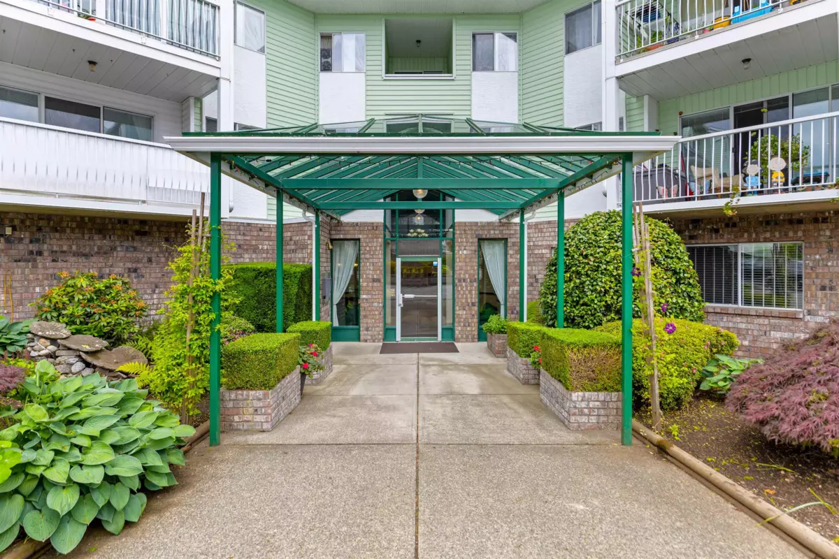Exterior Rear Photo of 316 31850 Union Avenue, Abbotsford, BC