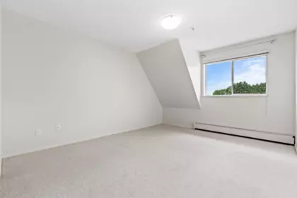 Primary Bedroom Photo of 316 31850 Union Avenue, Abbotsford, BC