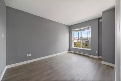 Mudroom Photo of 403 3939 Hastings Street, Burnaby, BC