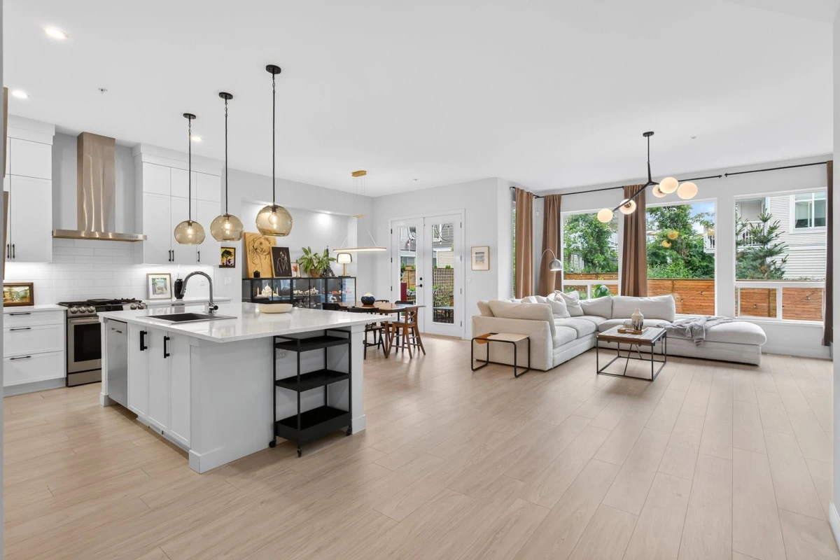 Family Room Photo of 11328 230 Street, Maple Ridge, BC