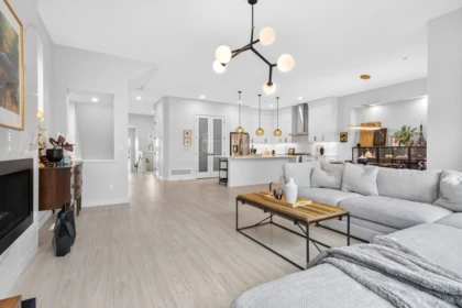 Breakfast Nook Photo of 11328 230 Street, Maple Ridge, BC